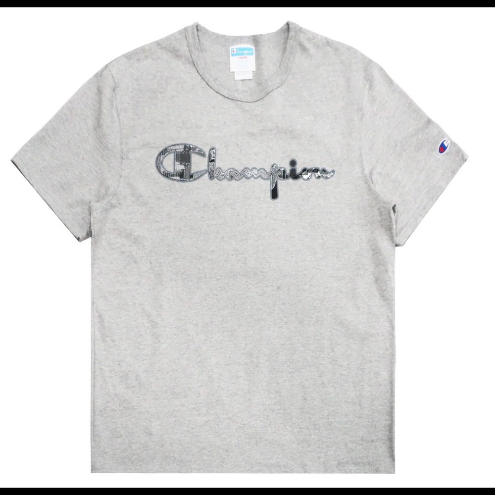 Champion Mens T-Shirt Gray Size Large Embroidered Graphic Logo Tee NWT.